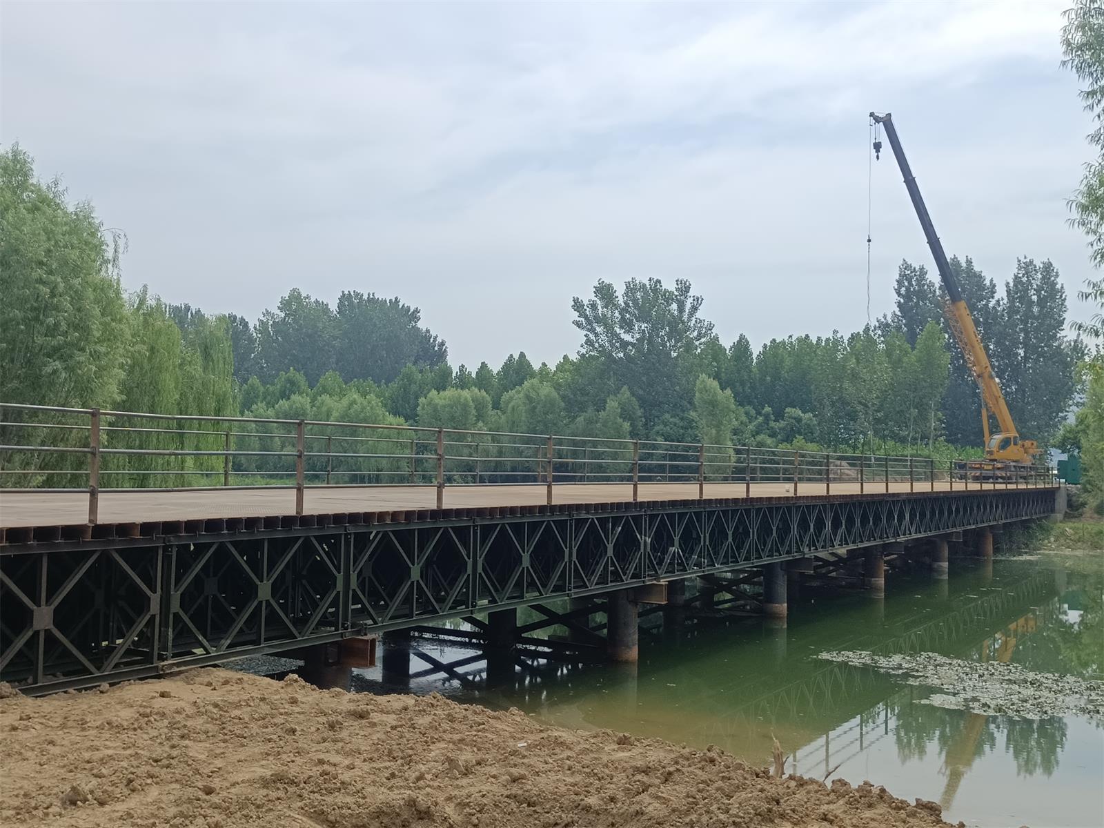 湖南浩潤路橋機(jī)械有限公司,郴州公路鋼橋設(shè)計(jì)制造加工,郴州鋼管樁橋梁設(shè)計(jì)制造加工